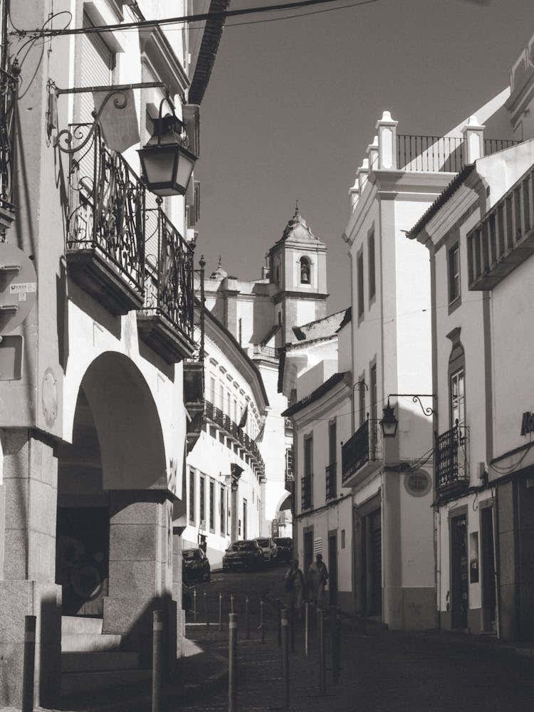 The streets of Evora - Portugal
