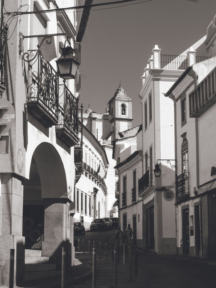 The streets of Evora - Portugal