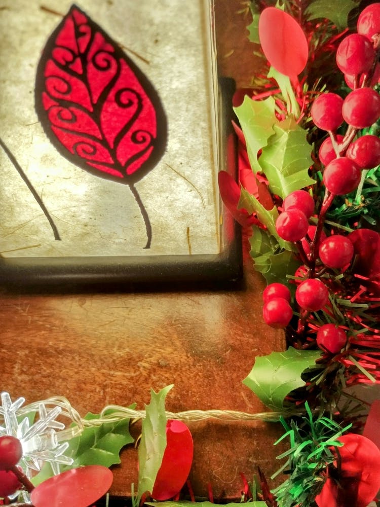 Holly Leaves