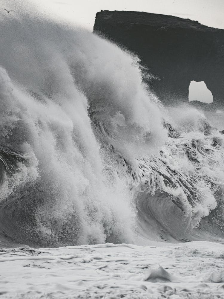 Crashing Tidal Waves