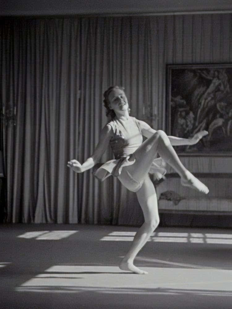 1939, Wiesenthal "Viennese Waltz"1