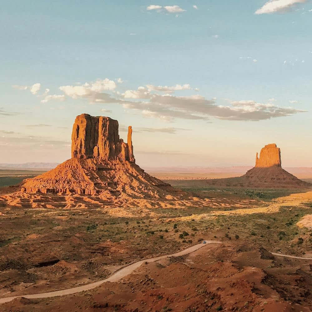 Monument Valley Road