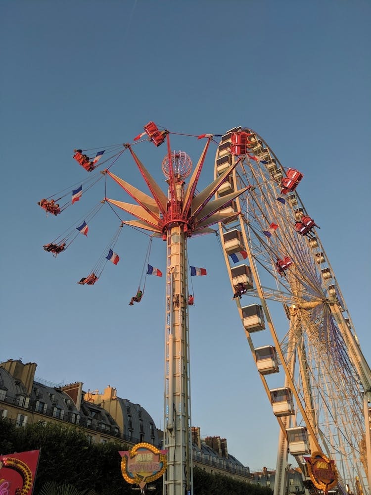 Summer Ferris Wheel - Paris, FR