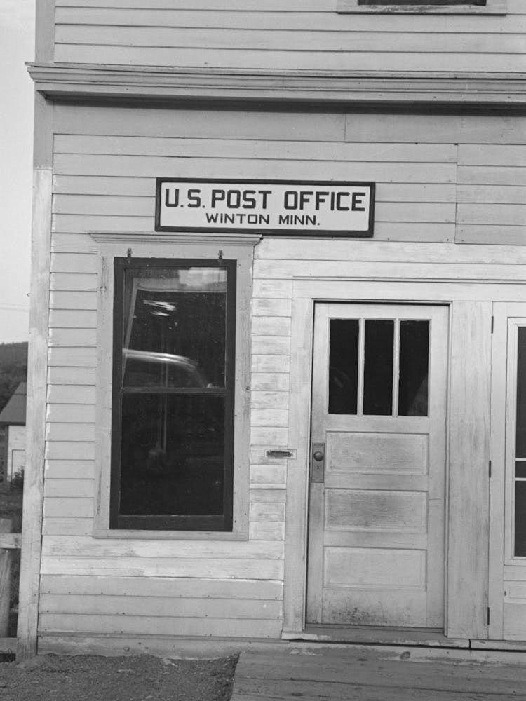 Post Office, Winton, Minnesota By Russell Lee