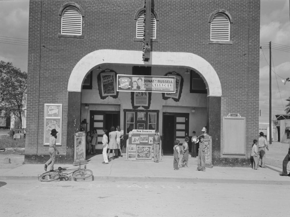 Untitled Photo, Possibly Related To Waiting For The Movie To Open, Sunday Afternoon, Pharr, Texas By Russell Lee