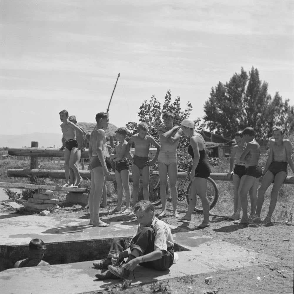 Rupert, Idaho Dressing After Swimming By Russell Lee
