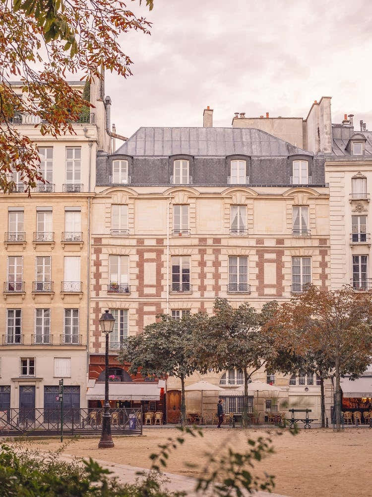 Place Dauphine Paris
