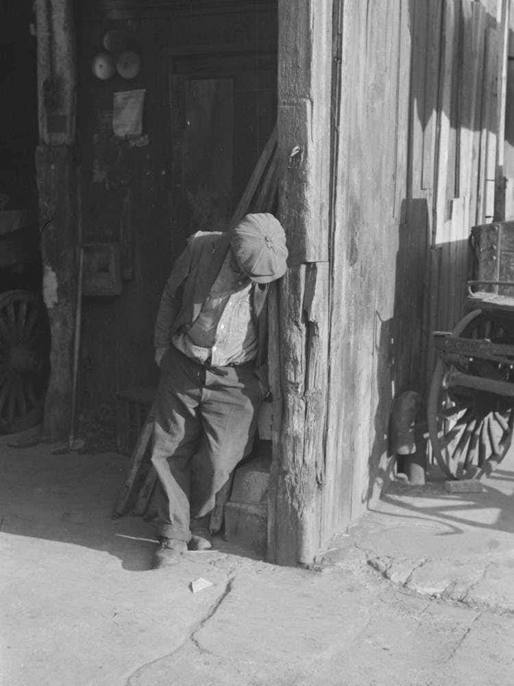 Untitled Photo, Possibly Related To Old Livery Stable, East Side, New York City By Russell Lee 1