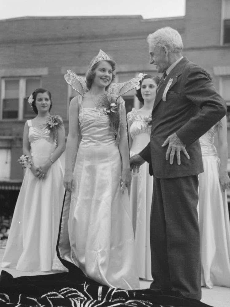 Untitled Photo, Possibly Related To Introducing The Queen To The Radio Audience, National Rice Festival 1