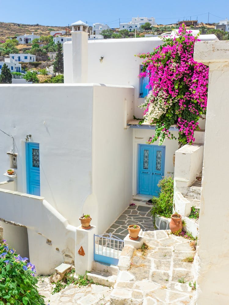 White House In The Cyclades