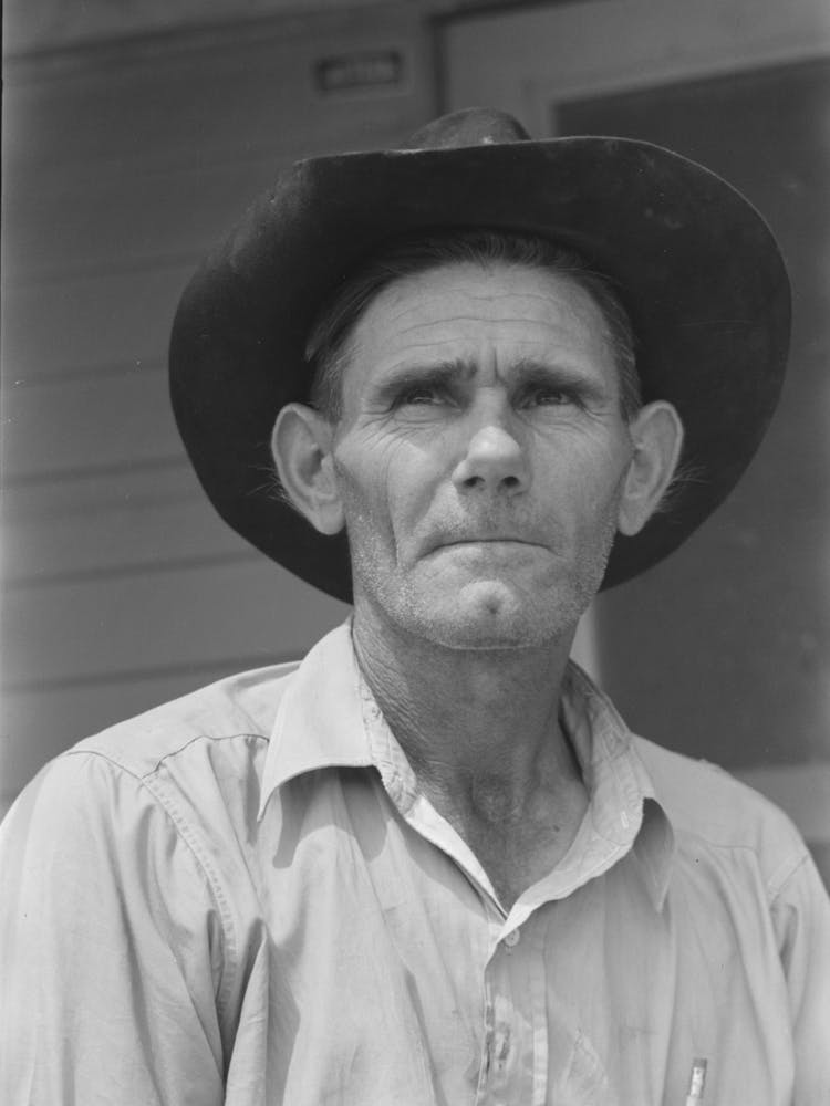 Migratory Laborer At The Agua Fria Migratory Labor Camp, Arizona By Russell Lee