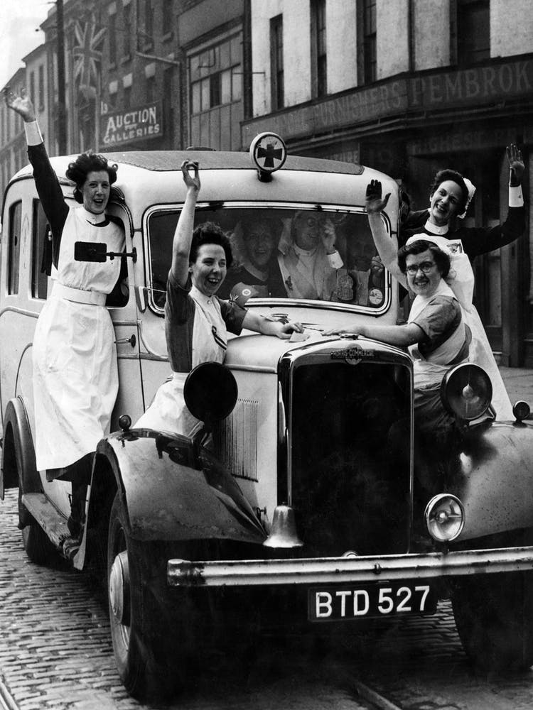 Jubilant Nurses Celebrate Ve Day In Liverpool
