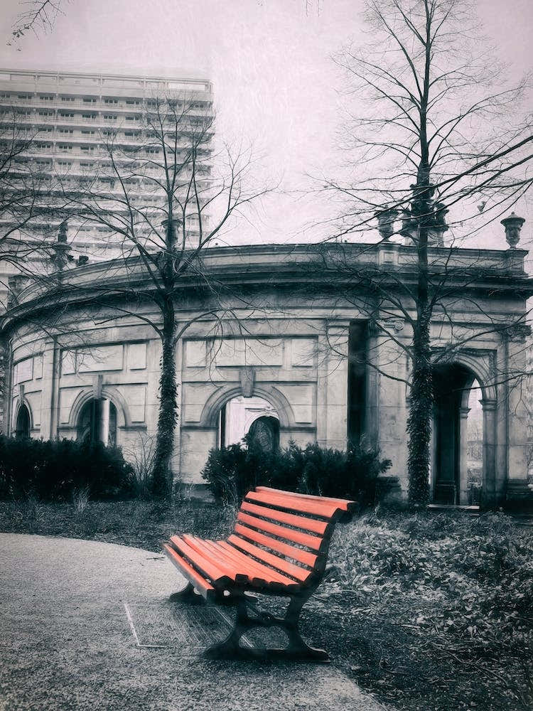 Red Bench Berlin