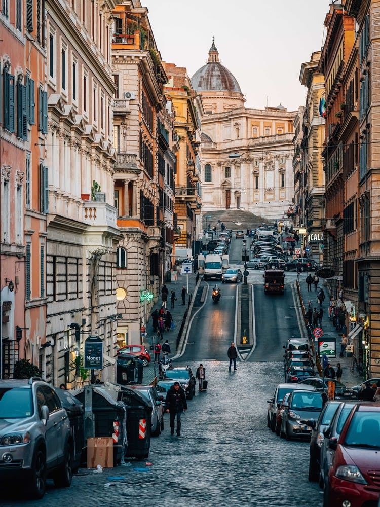 Via Panisperna, Monti