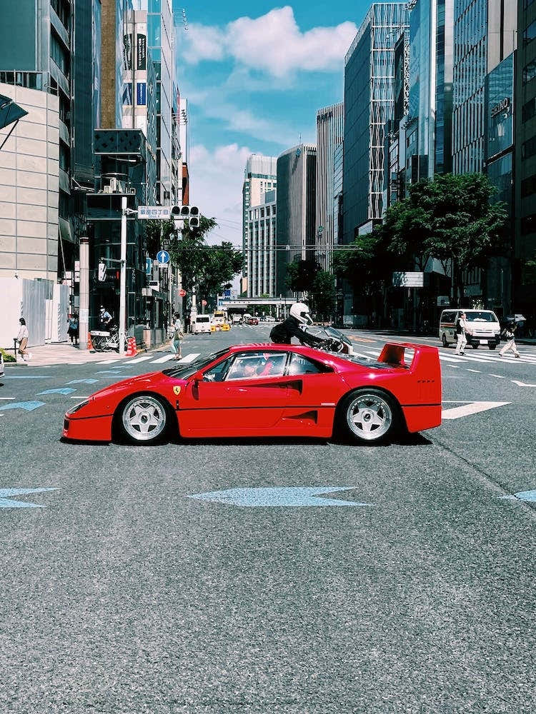 Red Ferrari F40 In Tokyo
