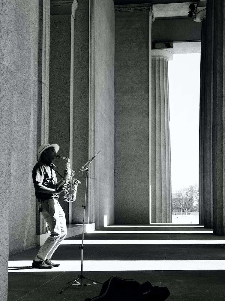 Jazz Singer, Black & White