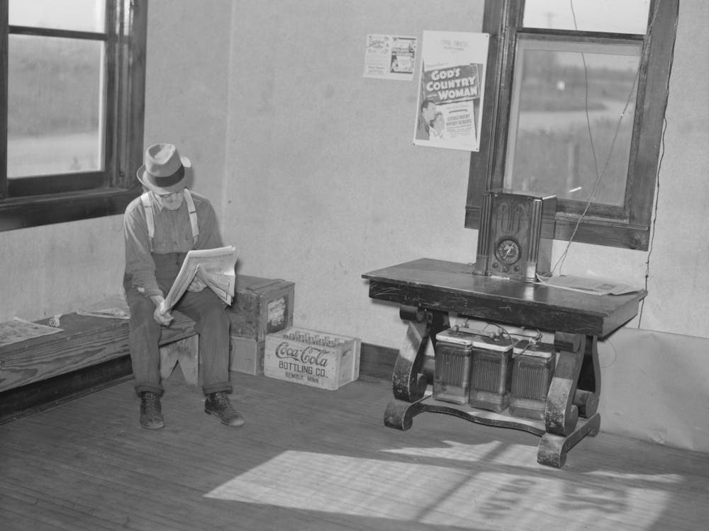Old Resident Of Corner Of Beer Parlor, Gemmel, Minnesota, Former Prosperous Lumbering Center, Note Sign And Batter