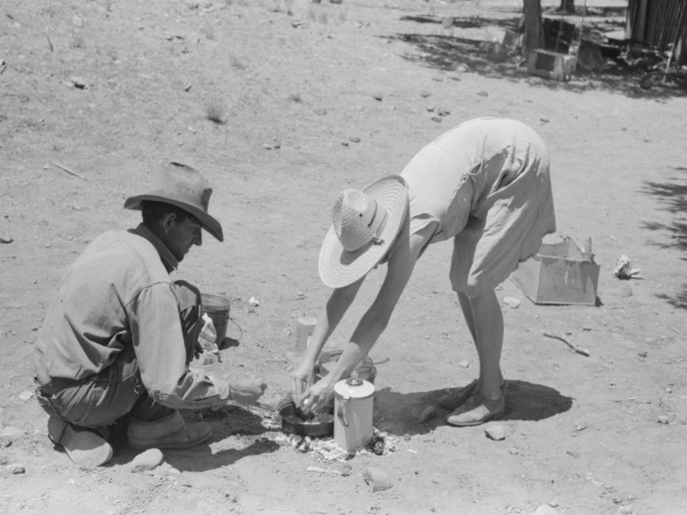 Faro And Doris Caudill Cooking Dinner Over Camp Fire, Pie Town, New Mexico By Russell Lee