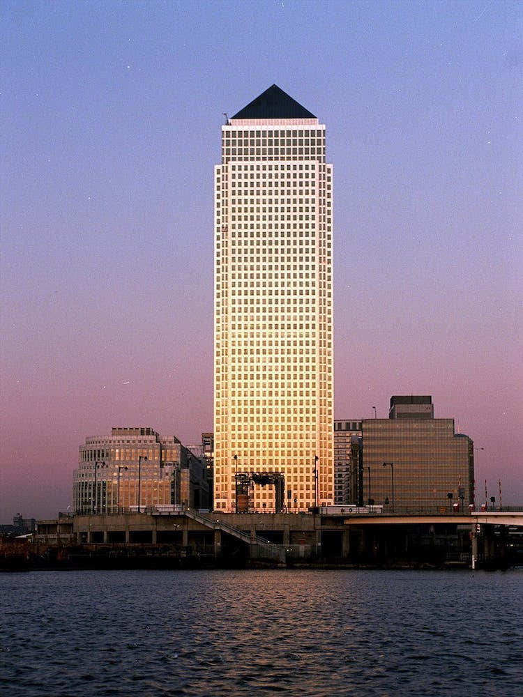 Canary Wharf Tower Before Sunrise 1995