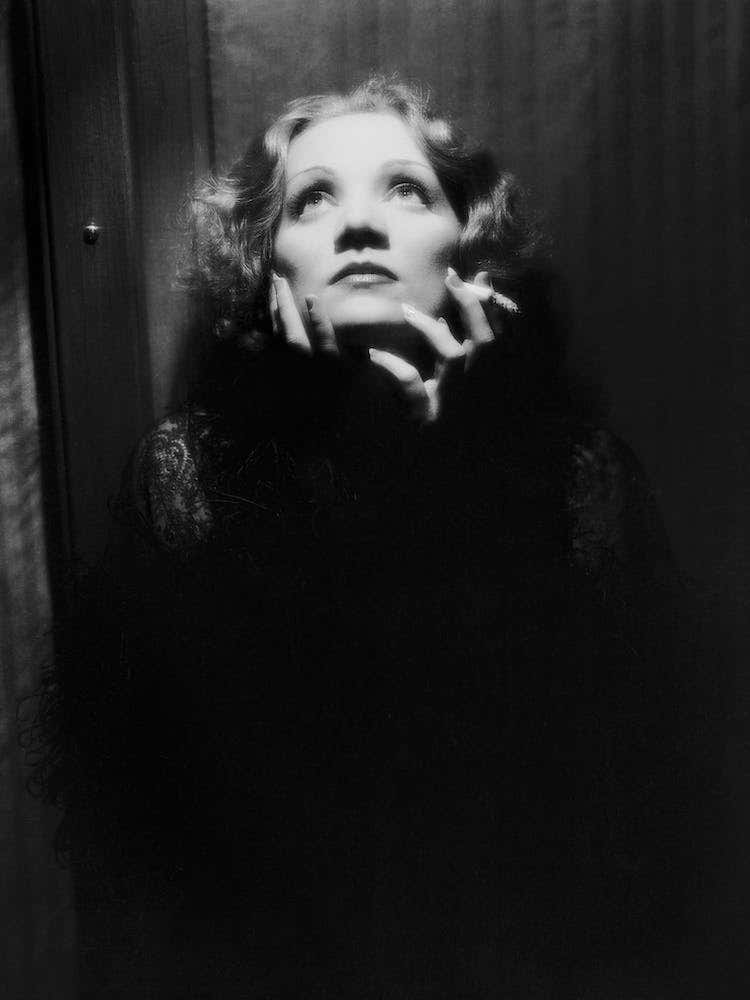 Shanghai Express By Josef Von Sternberg With Marlene Dietrich