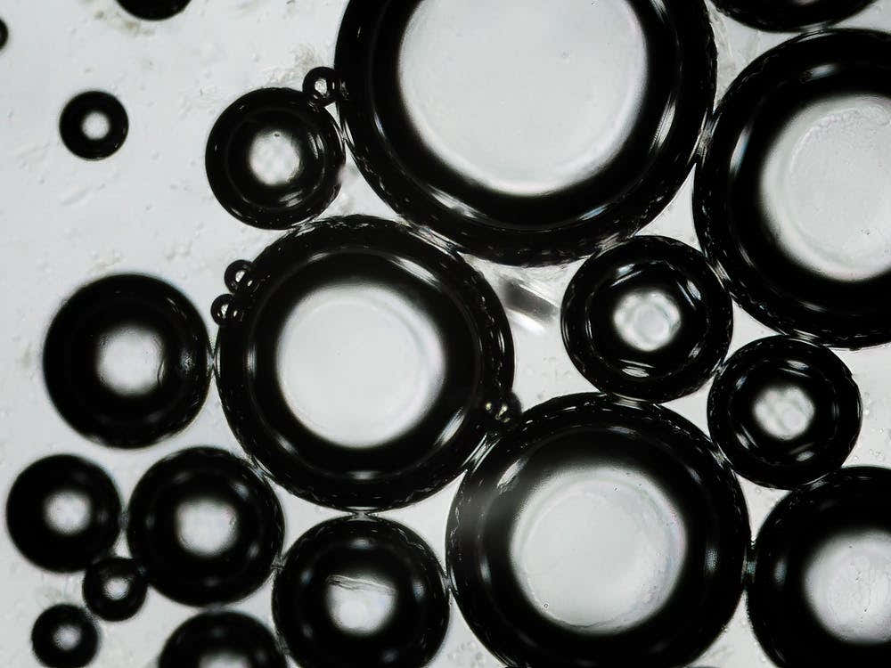 Water Bubbles Under The Microscope 5