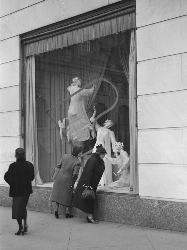 Surrealistic Window Display, Bergdorf Oodman, New York City By Russell Lee
