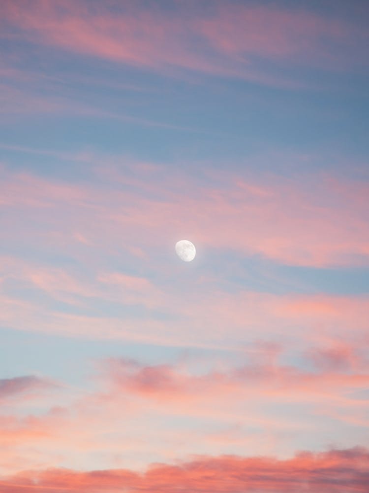 Pastel Moon