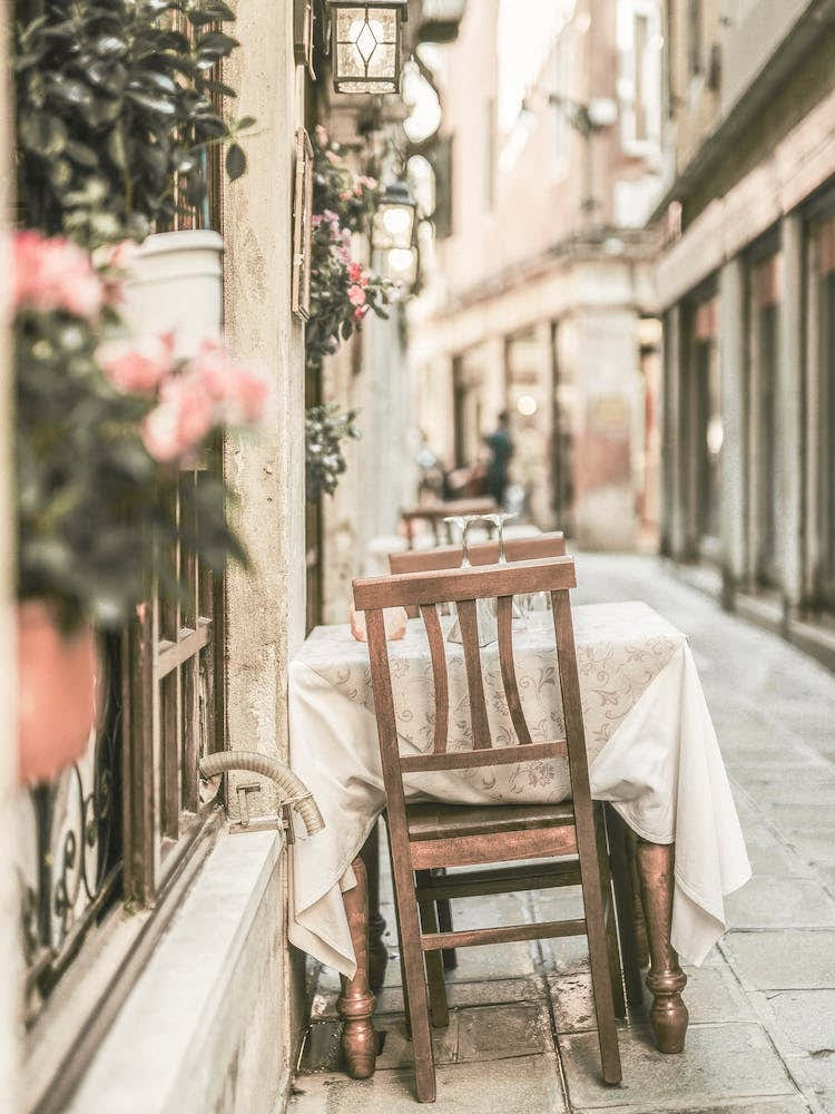 Table And Chairs In Venice