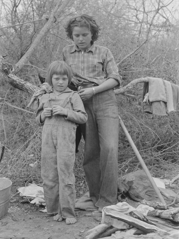 Children Of White Migrant Family From Arizona Near Harlingen, Texas By Russell Lee