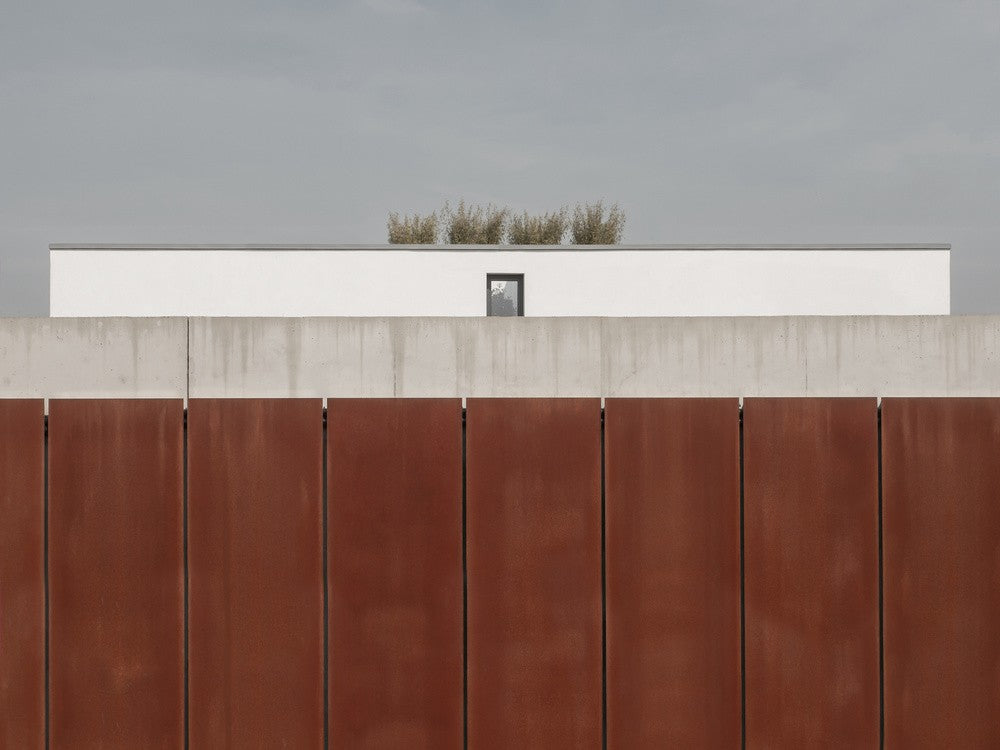 hinter der Mauer