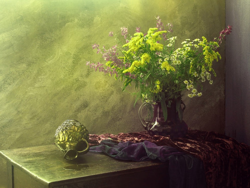Still life with amber Flowers