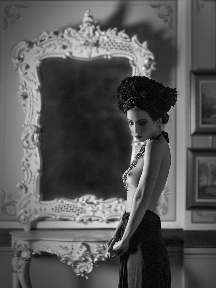 B\W