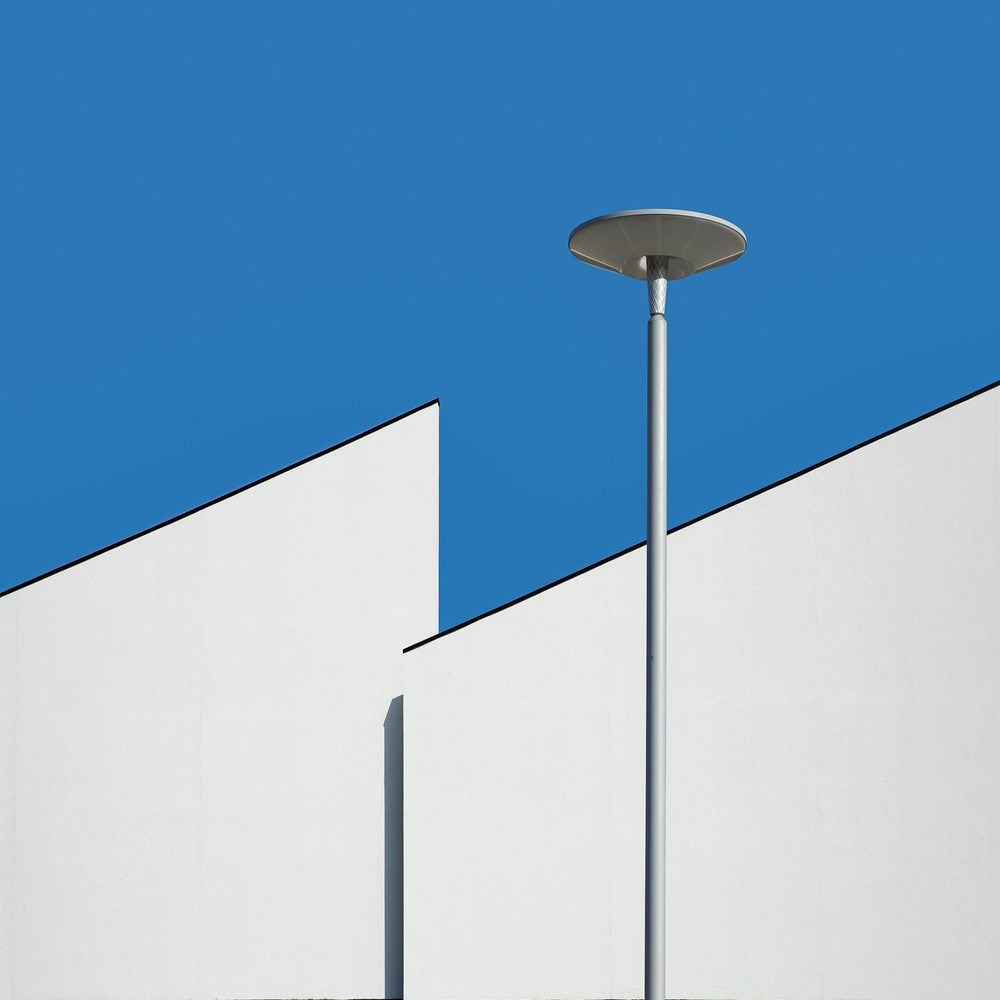 Lampadaire et murs