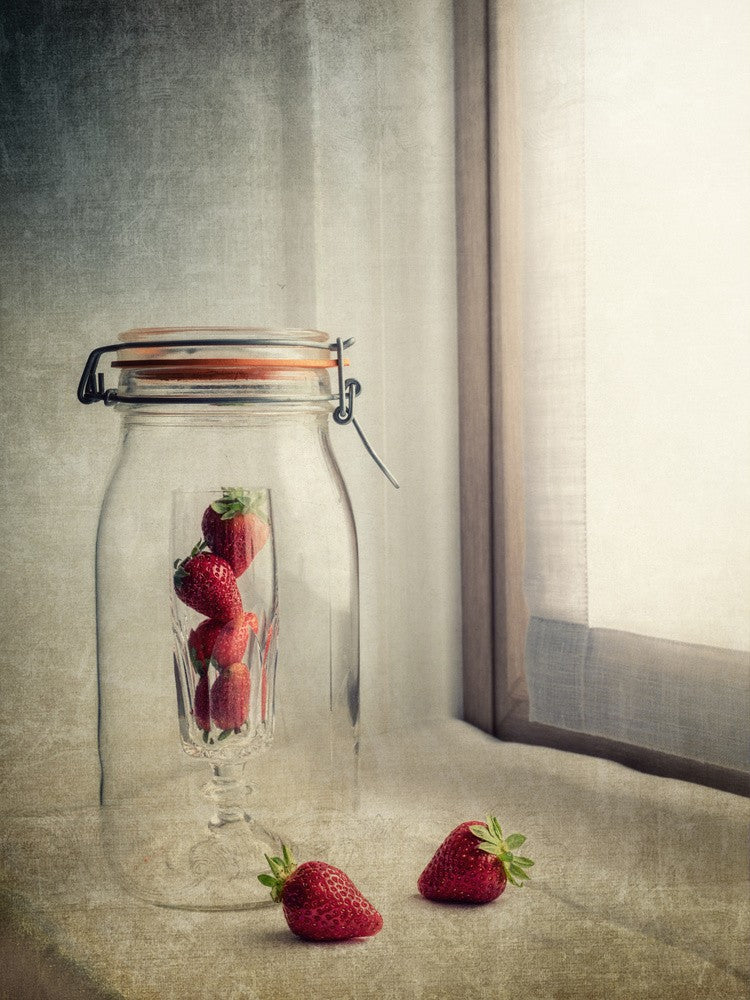 Strawberry's enigma