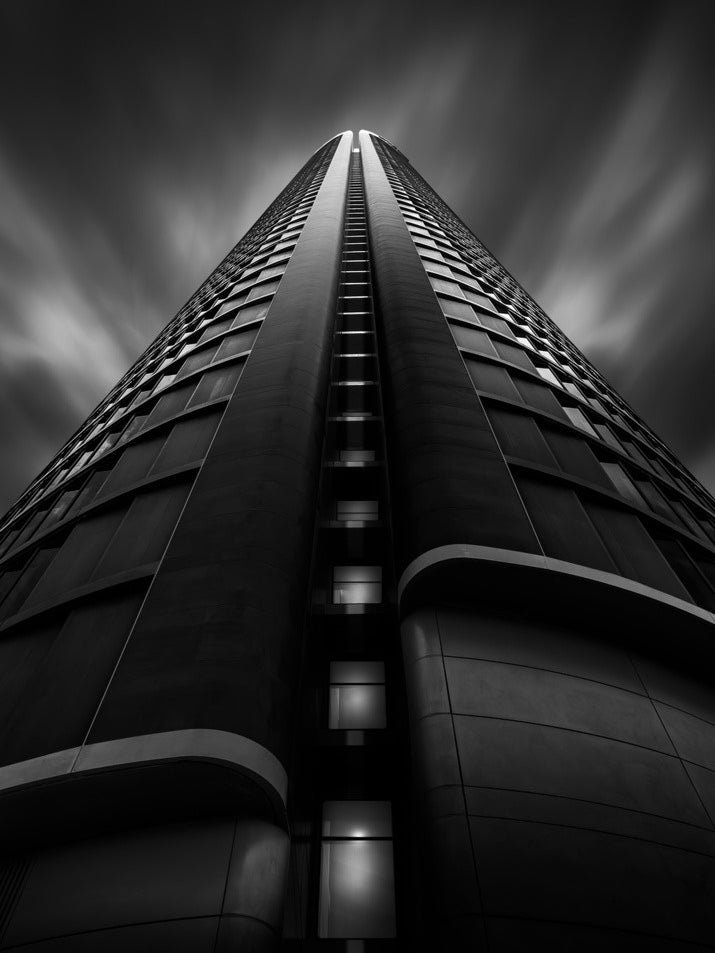 The dark Skyscraper