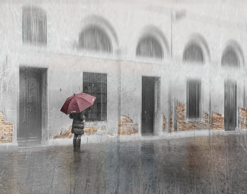 allein im Regen