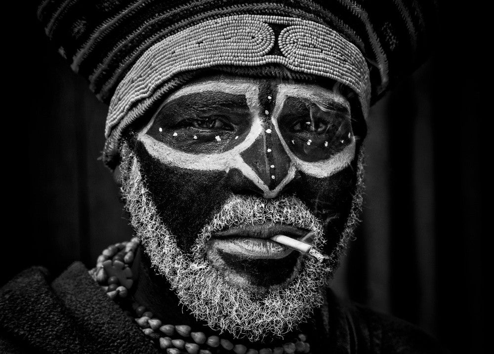 Smoking just before the Mt Hagen sing sing festival.
