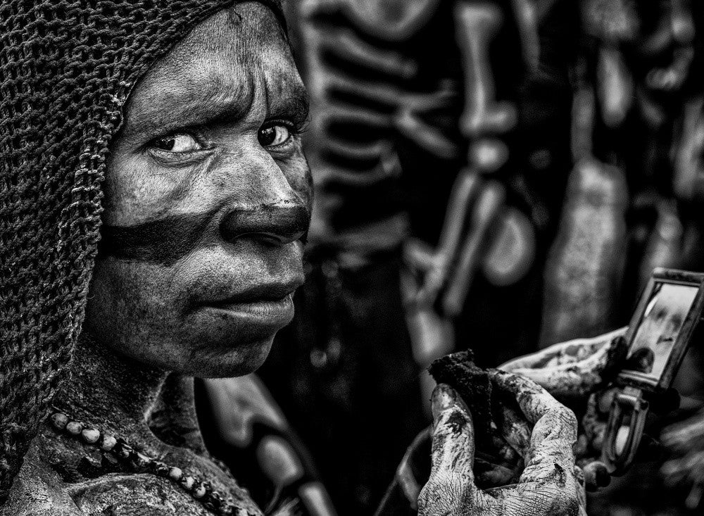 Preparing for the sing sing festival in Mt Hagen - Papua New Guinea