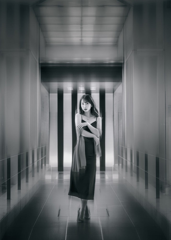 SURROUNDED BY NUMEROUS STRAIGHT LINES