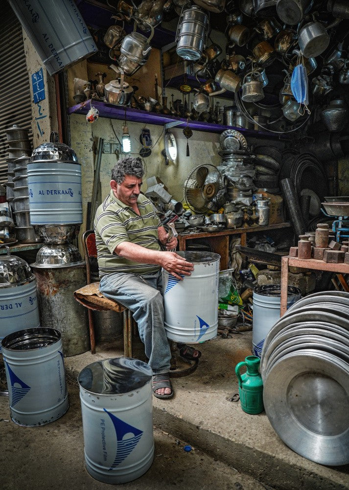 The profession of manufacturing traditional kitchen