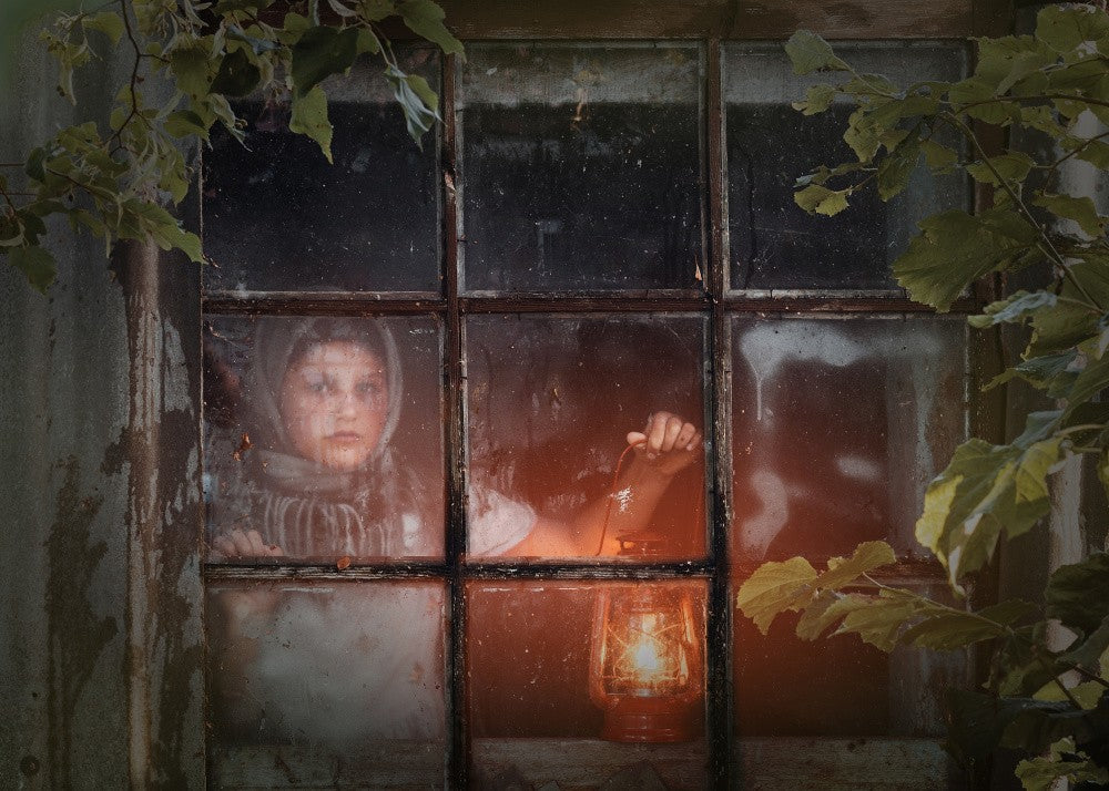 Hinter dem Fenster