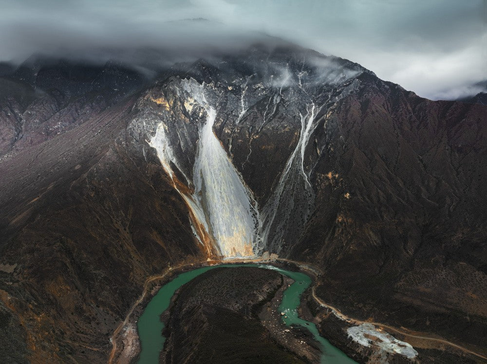 云南大流沙 Large Flowing Sands on the Yunnan Tibet Highway