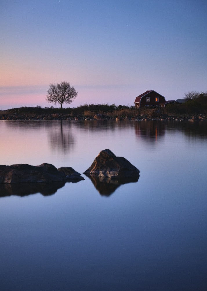 Cottage by coast