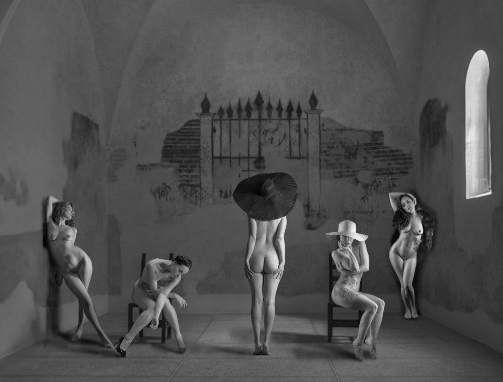 Art Nude Audition waiting room