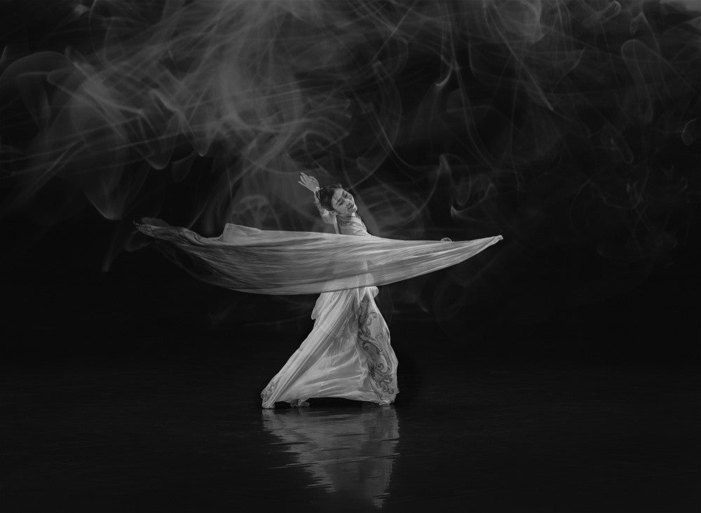 Solo Fan Dance-BW