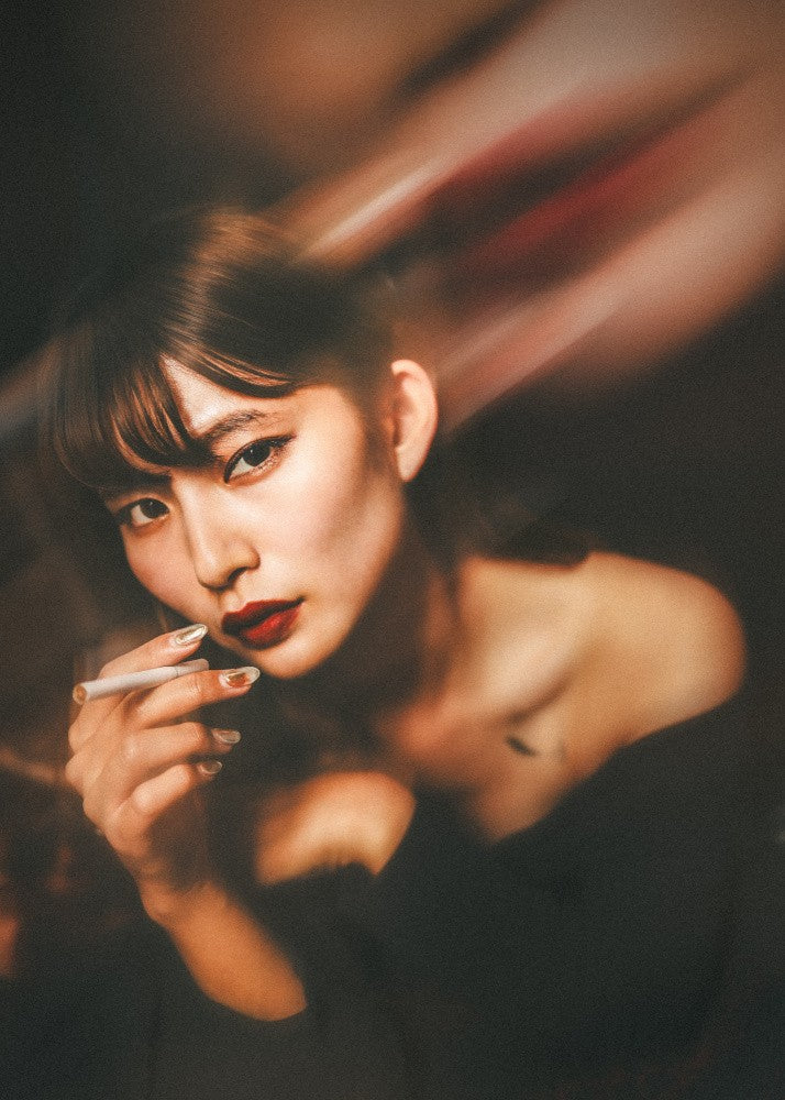 CIGARETTE AND RED LIPS