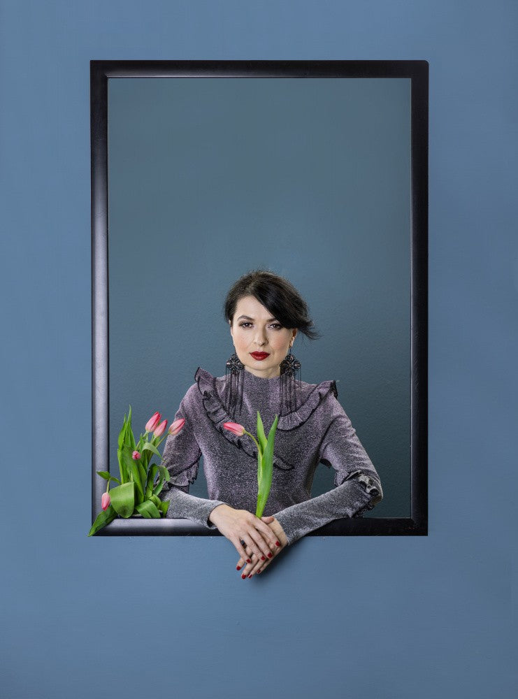 woman with tulip