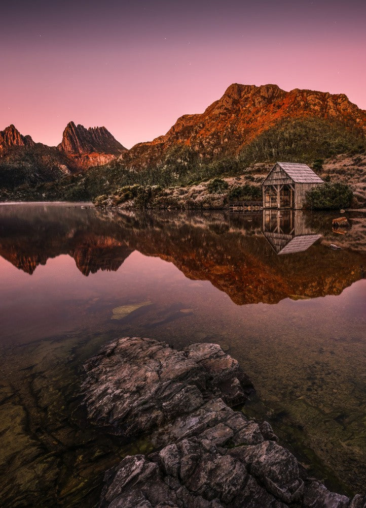 TASMANIA, DOVE LAKE-83573