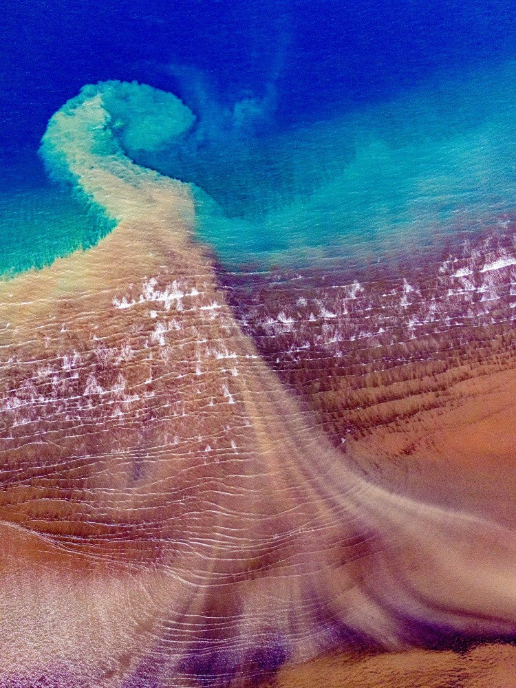 Colors of Tides