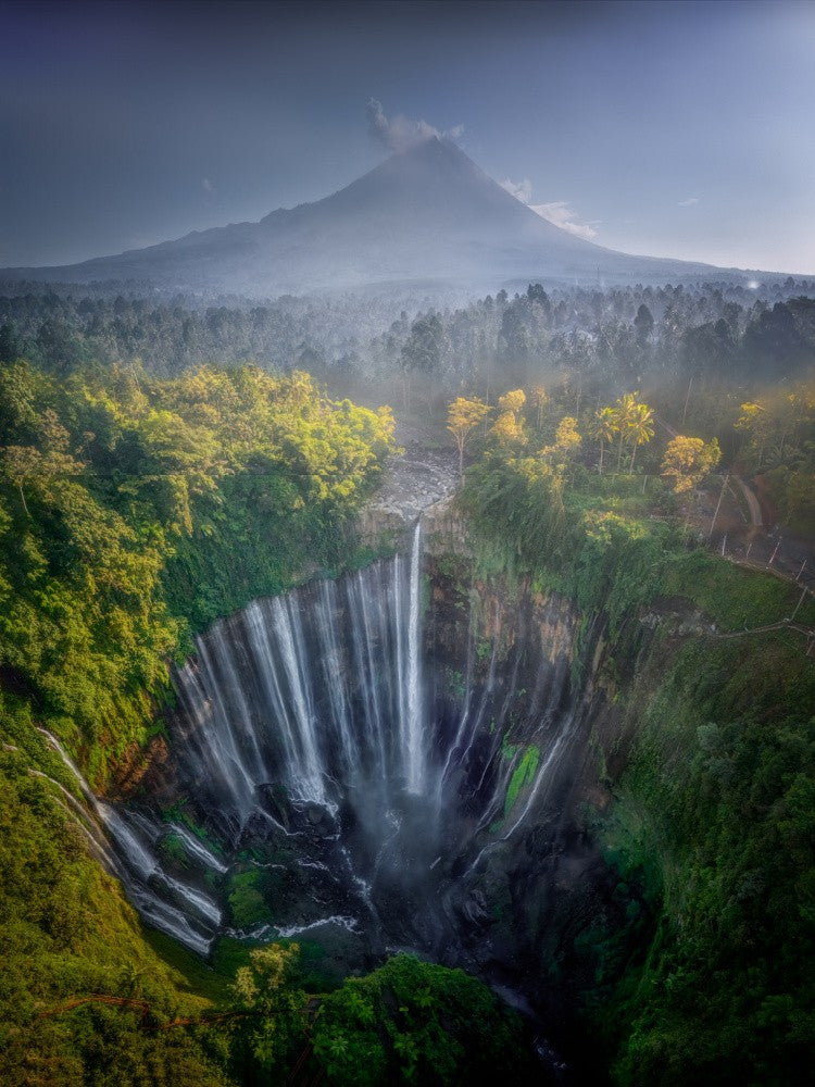 Waterfalls and volcanoes